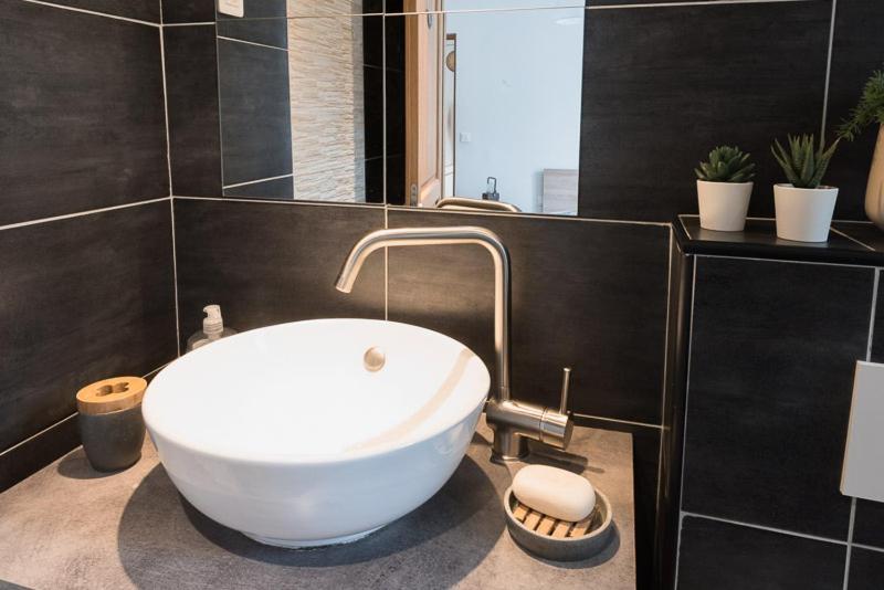 Charming One-Of-A-Kind Apartment. Saint-Ouen  Kültér fotó